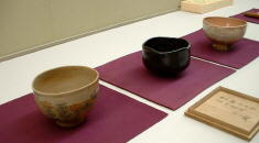 Three older chawan treasures of Tanabe Museum