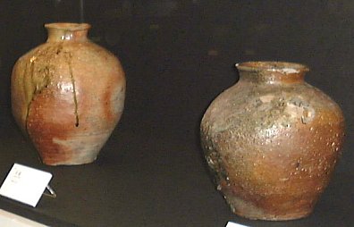 Shigaraki Tsubo (Jars)